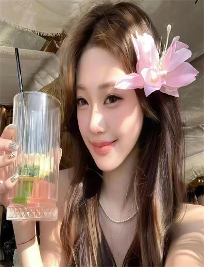 女人脱了精光让男生摸下面图片_才不要和老板谈恋爱在线观看_啊好大好厉害好爽真骚